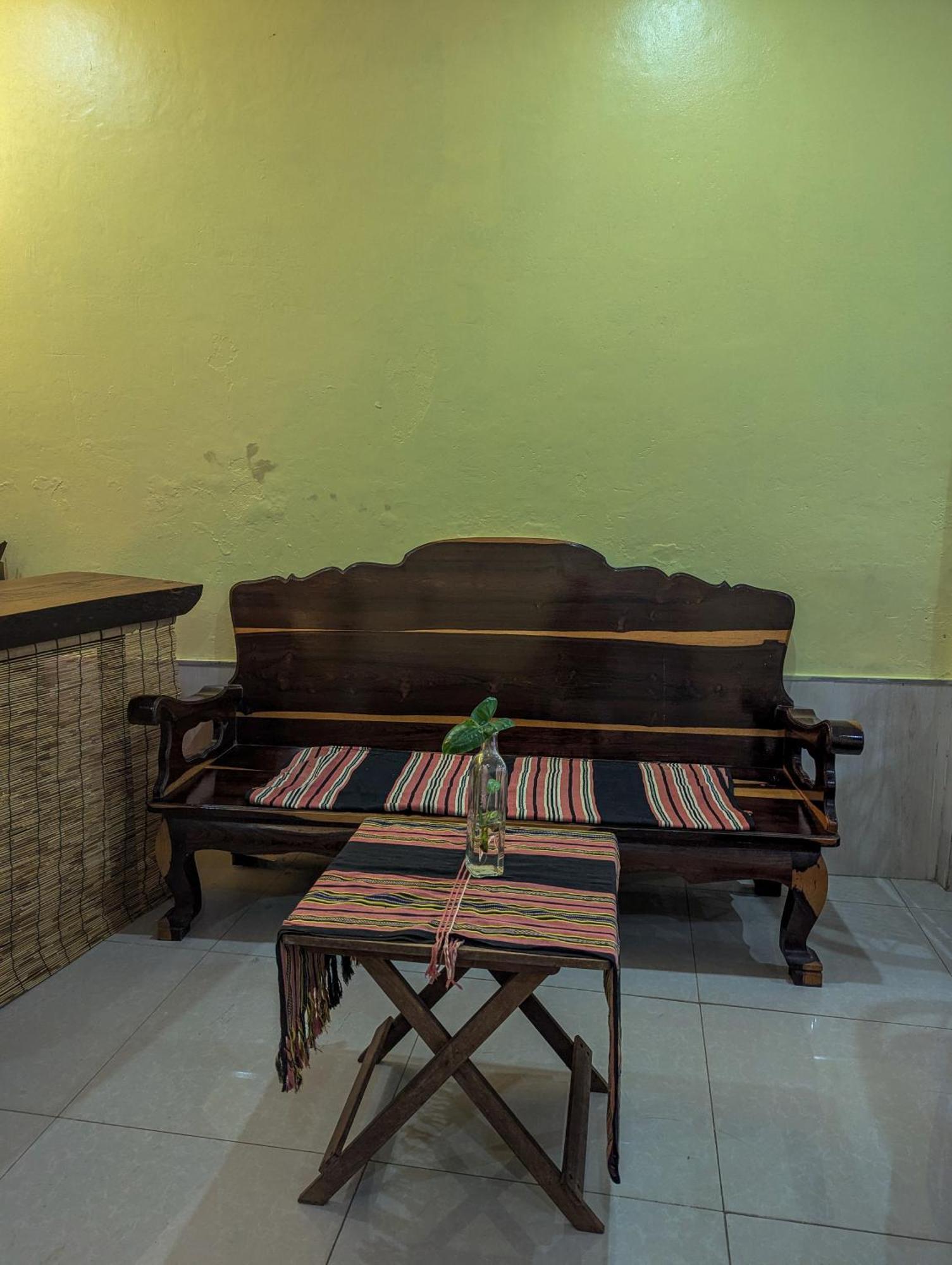 Non Pakse Hostel & Coffee House Екстер'єр фото
