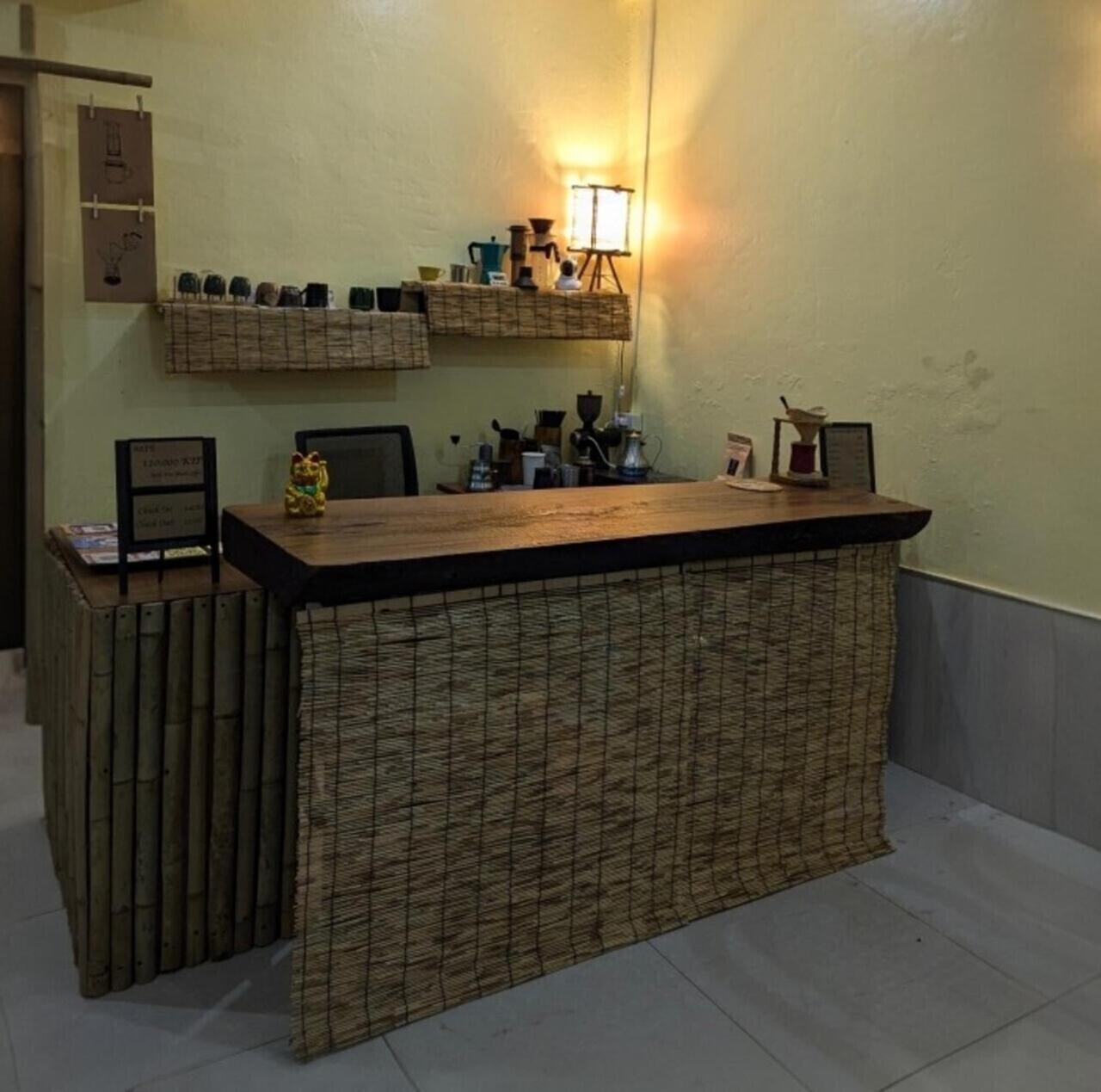 Non Pakse Hostel & Coffee House Екстер'єр фото