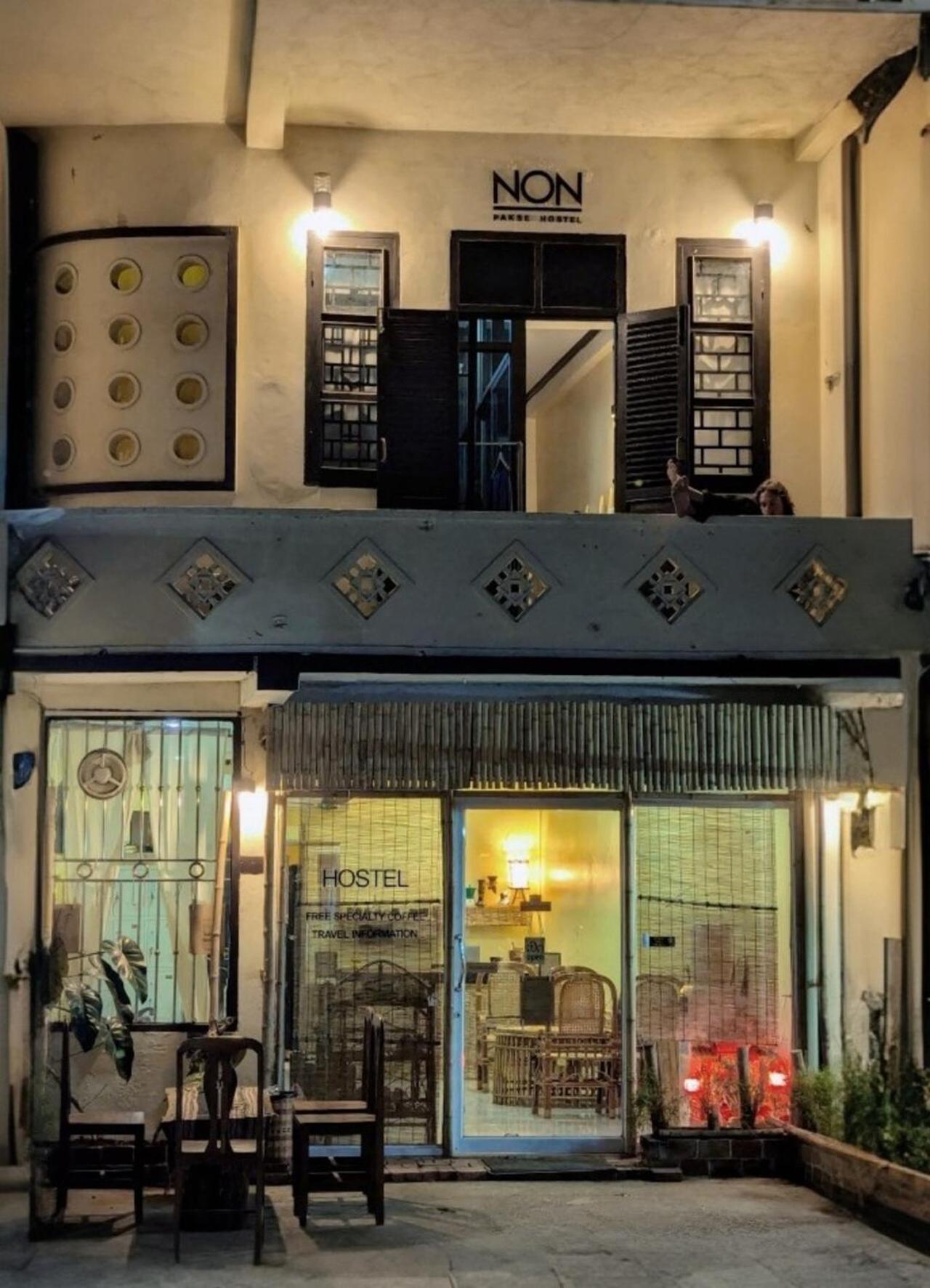 Non Pakse Hostel & Coffee House Екстер'єр фото